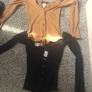 Two brand new fashion nova off the shoulder tops